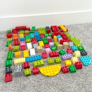 Lego Duplo Assorted Building Blocks Big Bundle Lot of 100 Pieces